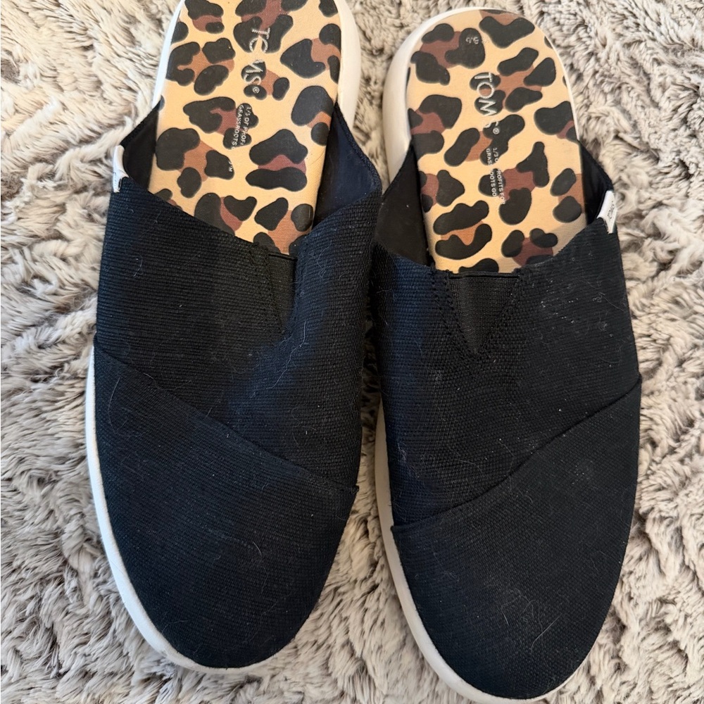 TOMS Black Canvas Mules